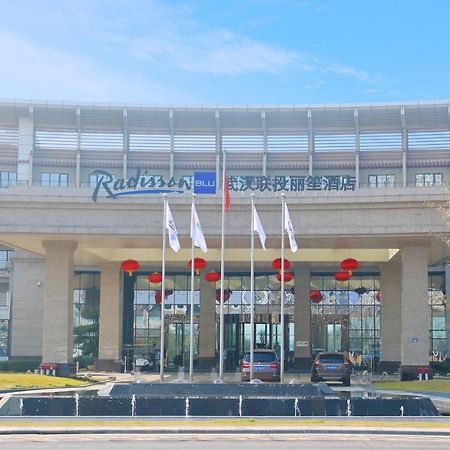 Radisson Blu Hotel Wuhan Etd Zone Kültér fotó