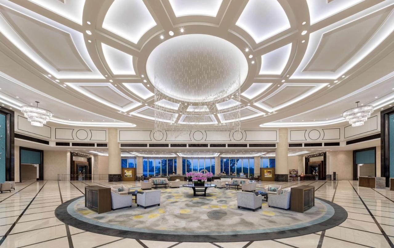 Radisson Blu Hotel Wuhan Etd Zone Kültér fotó