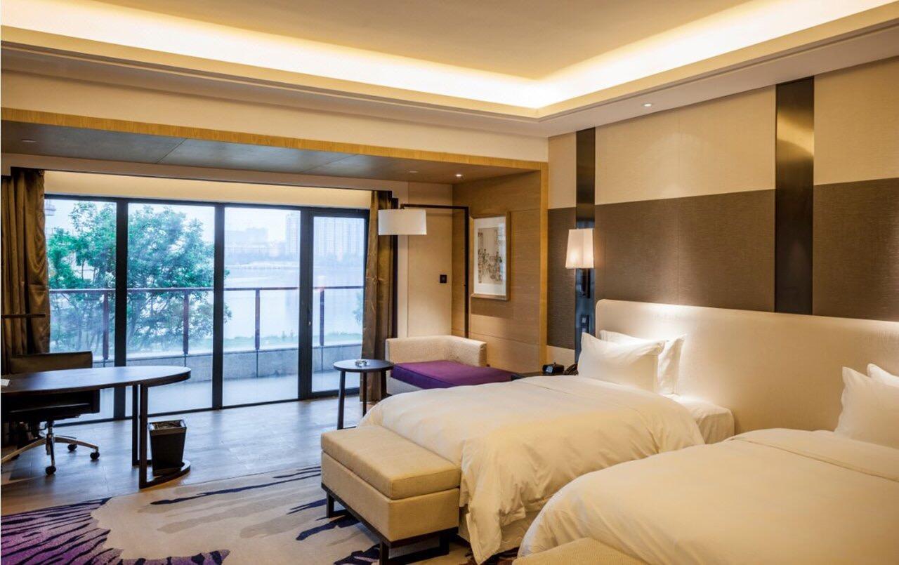 Radisson Blu Hotel Wuhan Etd Zone Kültér fotó