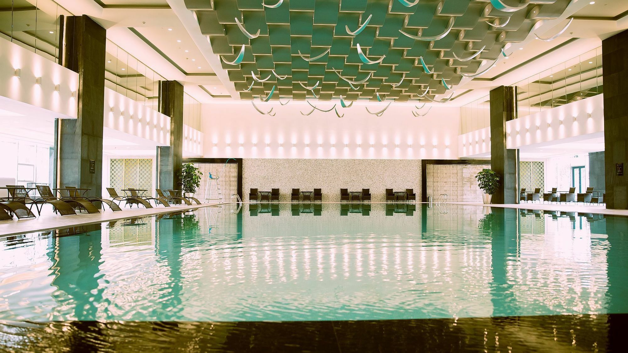 Radisson Blu Hotel Wuhan Etd Zone Kültér fotó