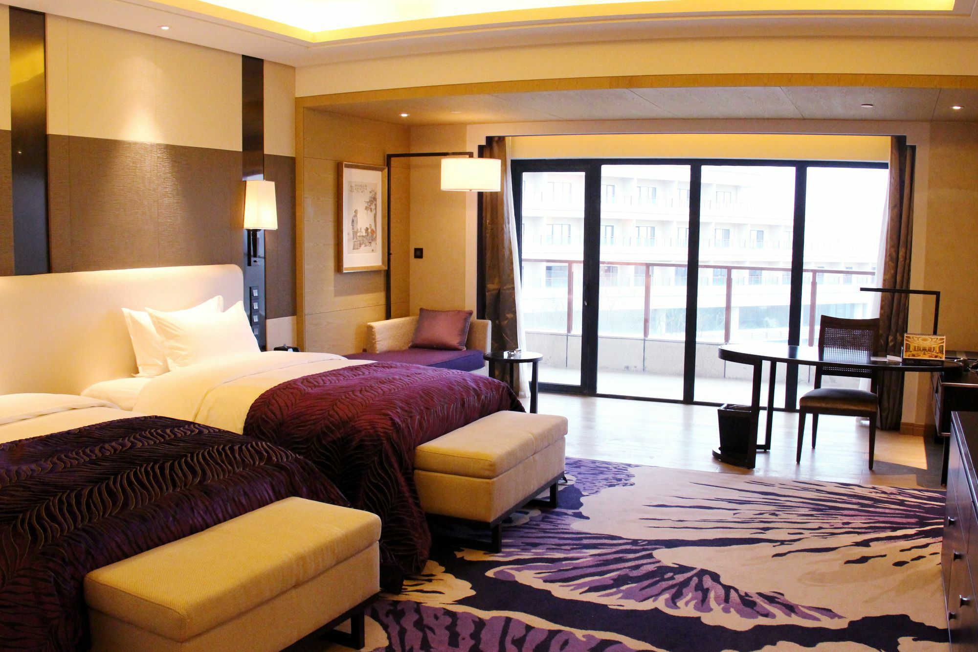 Radisson Blu Hotel Wuhan Etd Zone Kültér fotó